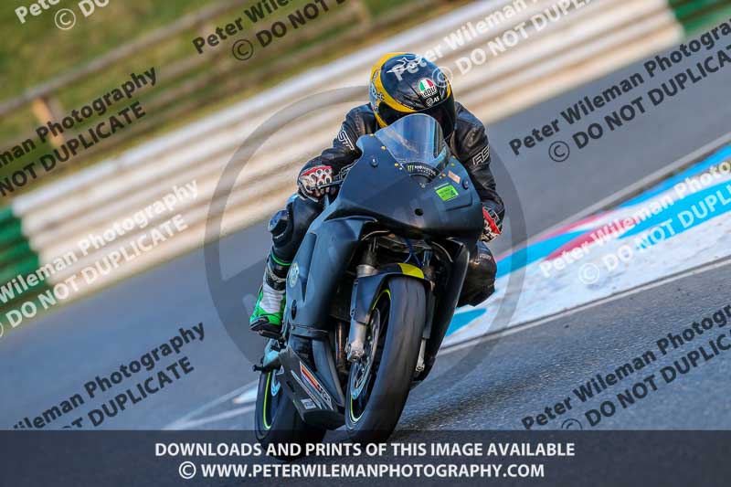 PJM Wedding Photography;enduro digital images;event digital images;eventdigitalimages;mallory park;mallory park photographs;mallory park trackday;mallory park trackday photographs;no limits trackdays;peter wileman photography;racing digital images;trackday digital images;trackday photos